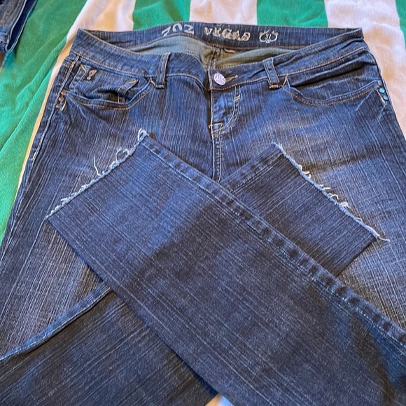 Mid-dark wash skinny Jean - Picture 3 of 5